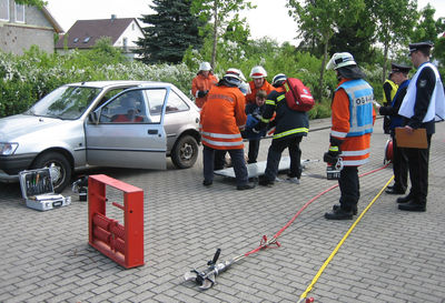 Leistungsbung in Silber: Technische Hilfeleistung; Rettung aus PKW, Foto: LRA