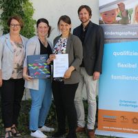 .l. Melanie Maulbetsch-Heidt, Sachgebietsleitung Planung, Steuerung Controlling, Jennifer Leclair und Denise Walter, Projektkoordinatorinnen und Heiko Faller, Leiter des Jugendamtes, freuen sich über die Qualifizierung des Ortenaukreises zum Modellstandor