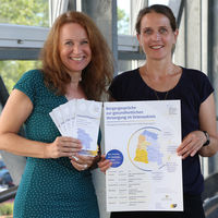 Evelyn Bressau, Stellvertretende Amtsleitung des Gesundheitsamtes und Leiterin der Arbeitsgruppe Sicherstellung der ambulanten medizinischen Versorgung im Ortenaukreis (sektorenbergreifende Versorgung) und Janine Feicke, Leiterin der Geschftsstelle de