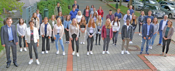 Neue Azubis und Studierende LRA Ortenaukreis