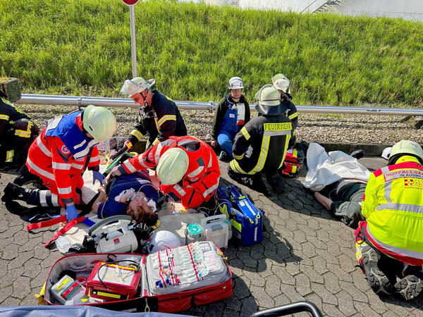 Großübung Rheinau_Rettungsdienst