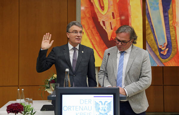 Vereidigung Erny
