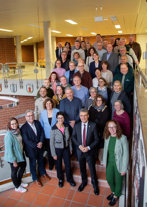 Gruppenfoto der Dienstjubilare des Ortenaukreises 2024