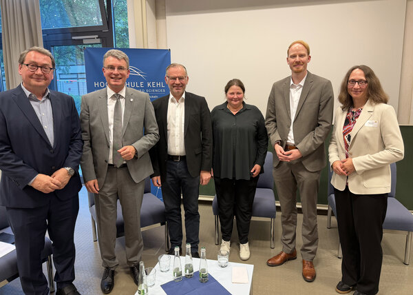 Gruppenbild Podiumsdiskussion